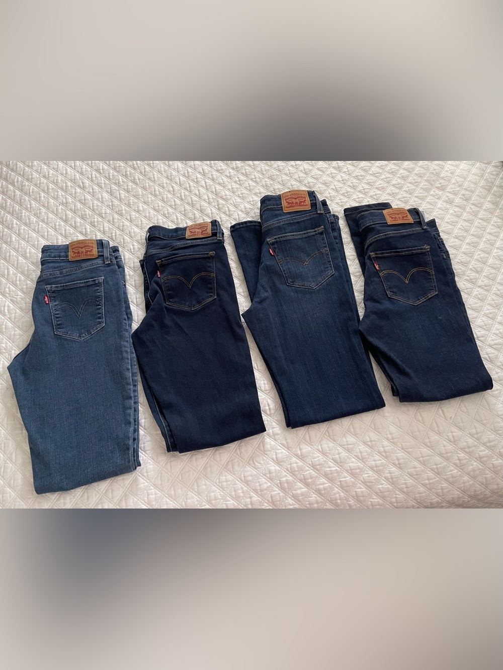 4 Levi's Women's denim jeans size 27